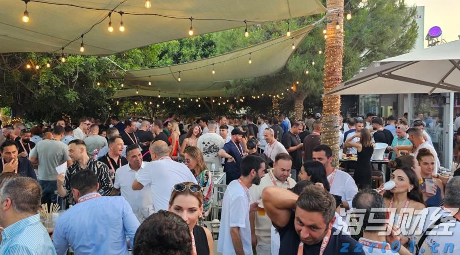 港股开盘 | 恒指低开0.77% 有色板块表现疲弱